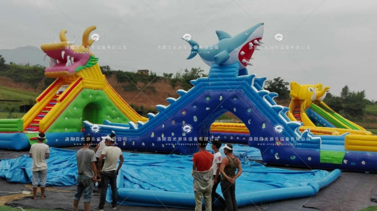 蓬江龙鲨嬉水儿童乐园充气游泳池